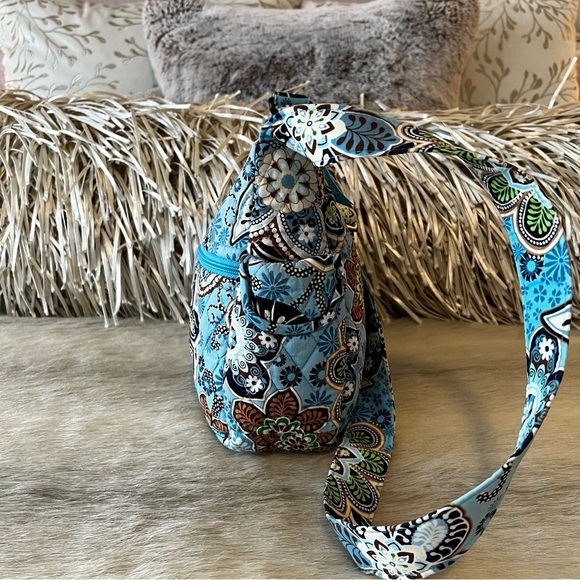 VERA BRADLEY Bali Blue 2009 On The Go Crossbody Commuter Blue Brown Zip Top - Picture 4 of 14